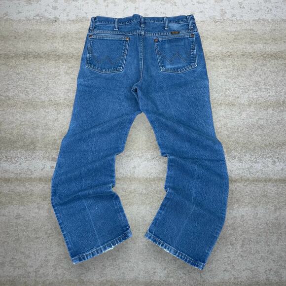 Wrangler Other - Vintage Y2K Wrangler Jeans 33x30 Straight Fit Medium Wash Work Wear Denim